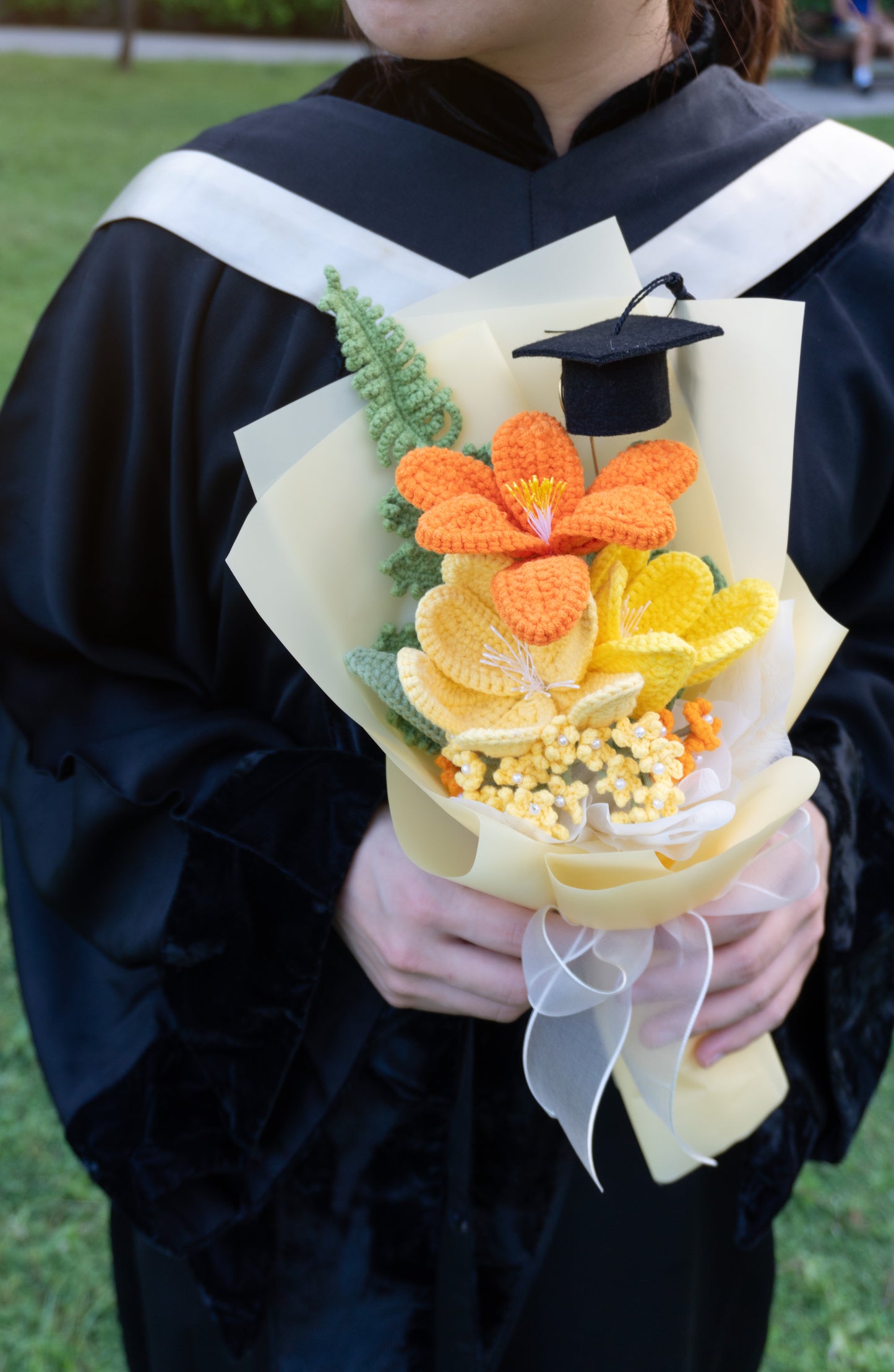 For You💐Tulip and Gypsophila Braided Bouquet