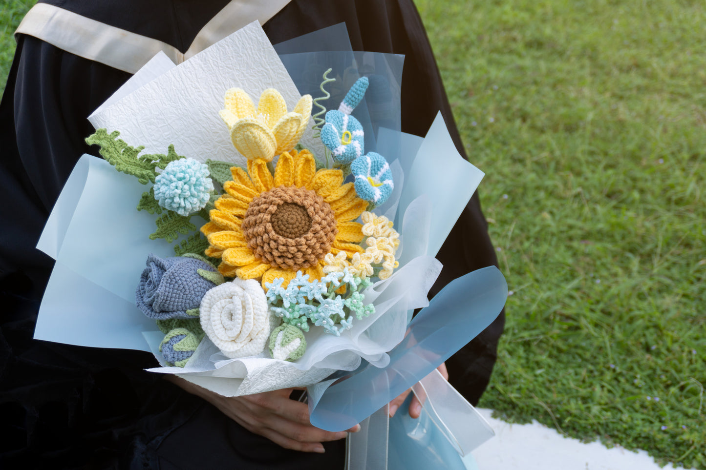 Blue Bossa💐Sunflower, Morning Glory, Tulip Braided Bouquet