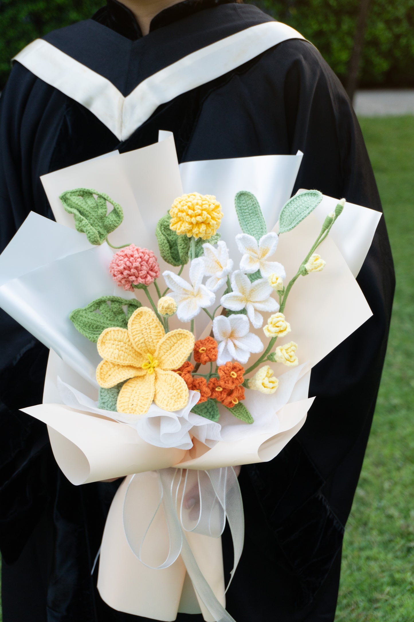 Moana💐 Plumeria Freesia Forget-me-not Braided Bouquet