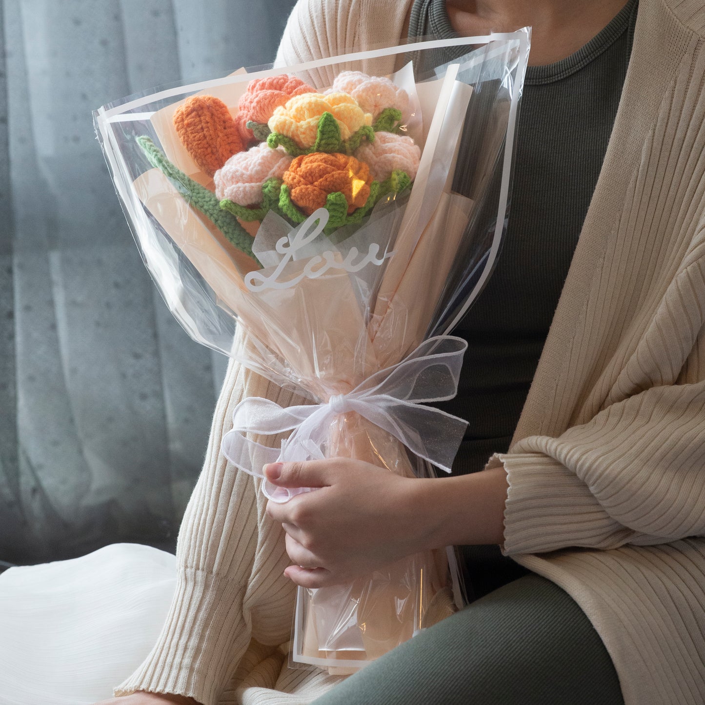 Like Someone in love 💐뜨개질 장미 튤립 꽃다발