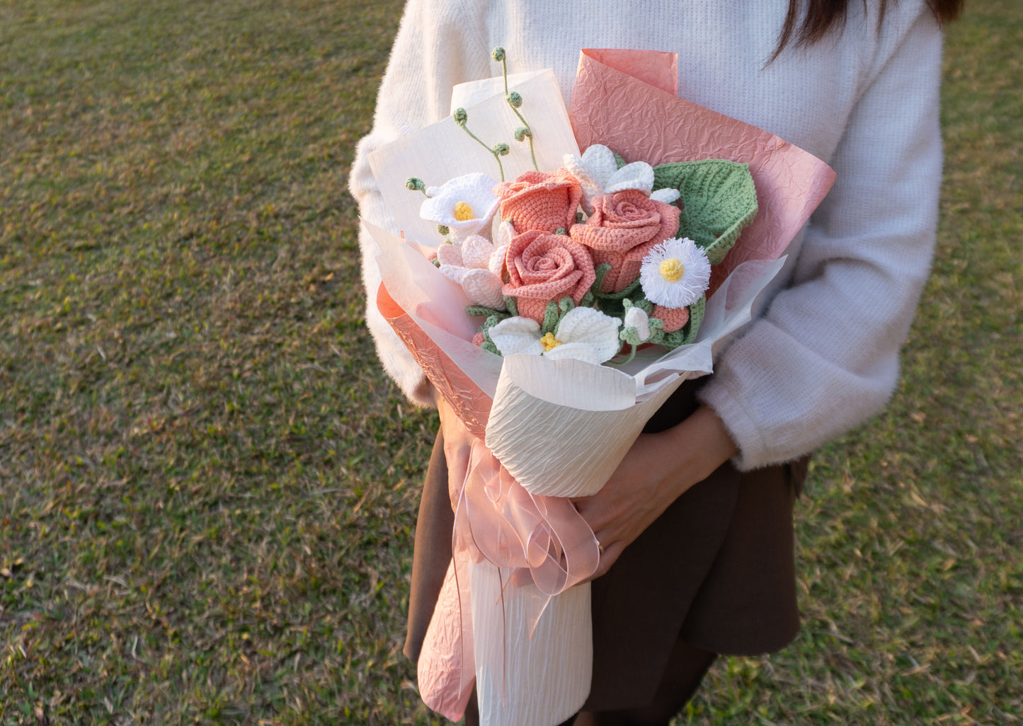 무조건 💐장미, 칼라 백합, 튤립으로 엮은 꽃다발
