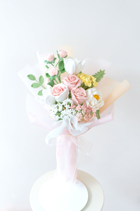 Tenderly🌸鬱金香牡丹玫瑰滿天星編織花束