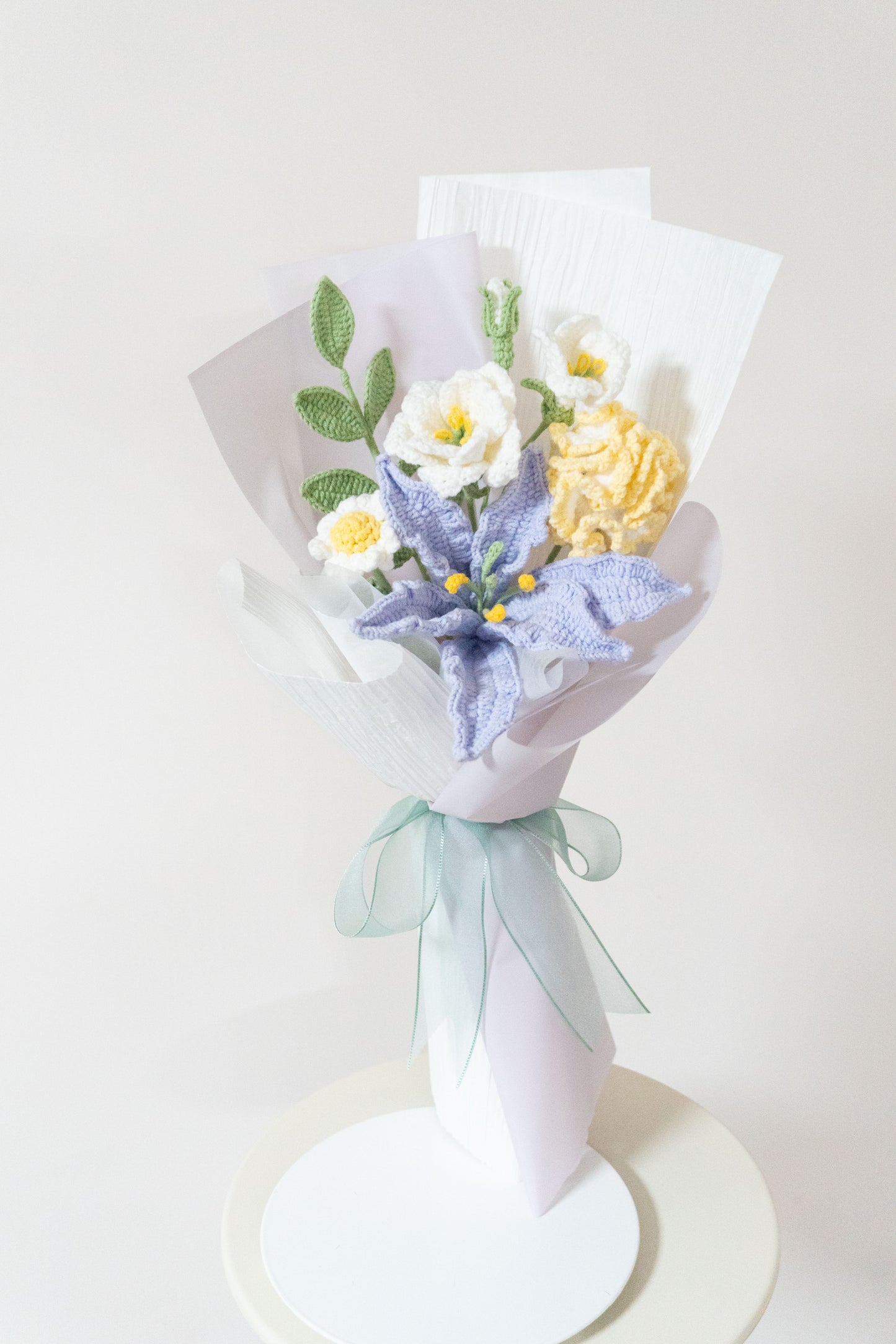 Caring💐Lily, carnation, platycodon woven bouquet · Multiple colors available